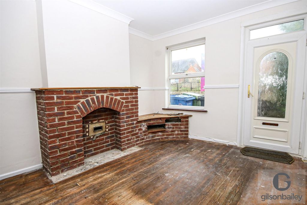 Property photo 2 of 12 12-Img_9078.Jpg