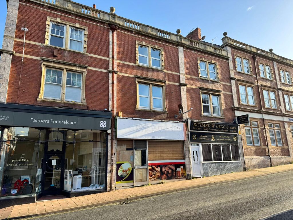 Property photo 1 of 5