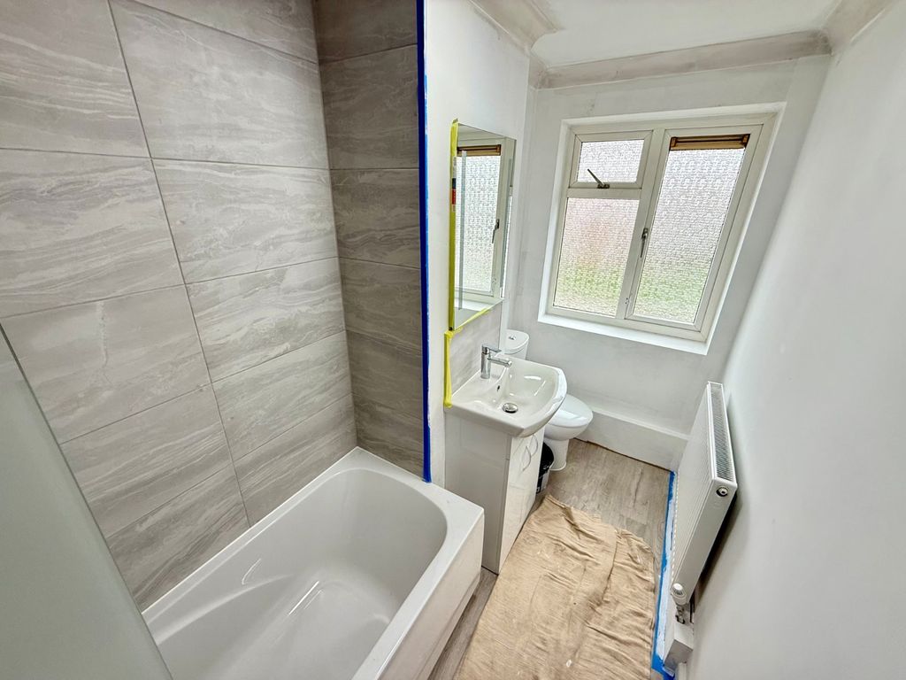 Property photo 3 of 10 Picture No. 06