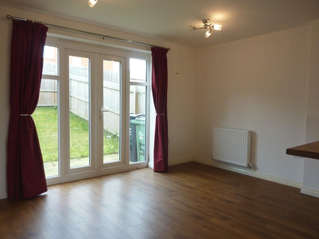 Property photo 3 of 17 Photo 4
