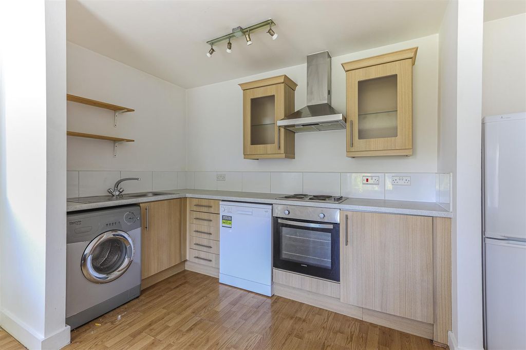 Property photo 3 of 12 Central Court 12-2.Jpg