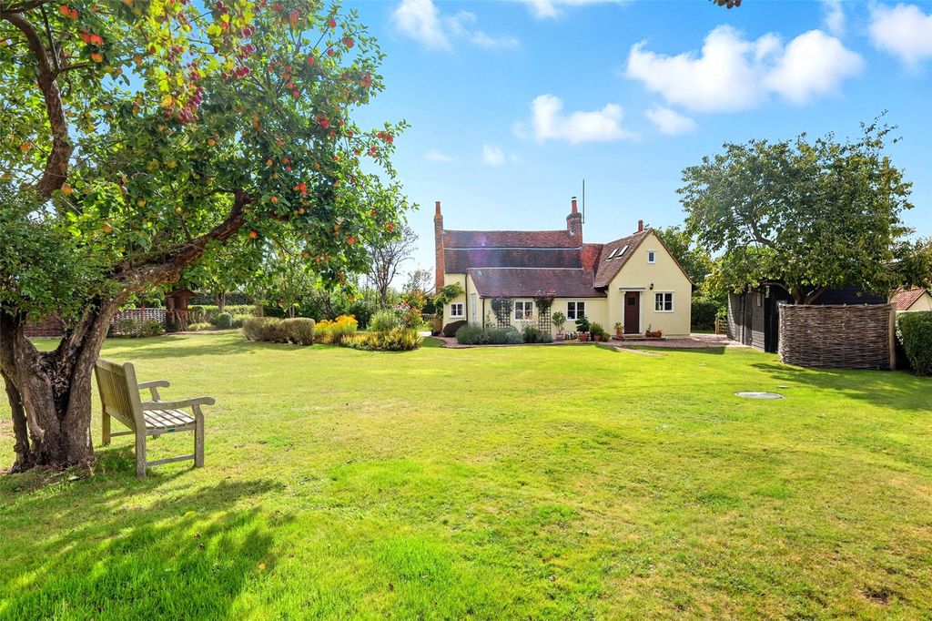 Property photo 2 of 18 Rear Garden