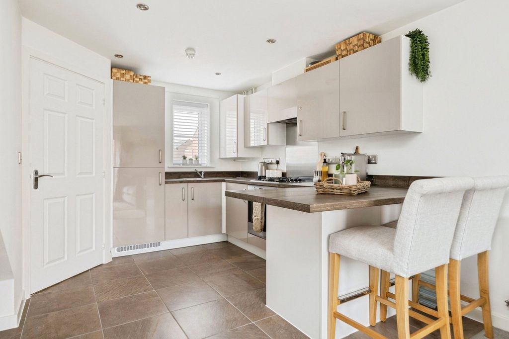 Property photo 2 of 18 Pbox-Img.Jpg