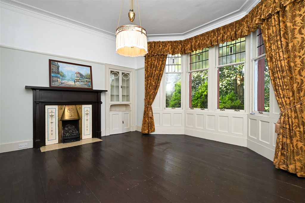 Property photo 3 of 33 3.Jpg