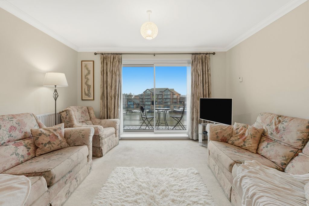 Property photo 3 of 20