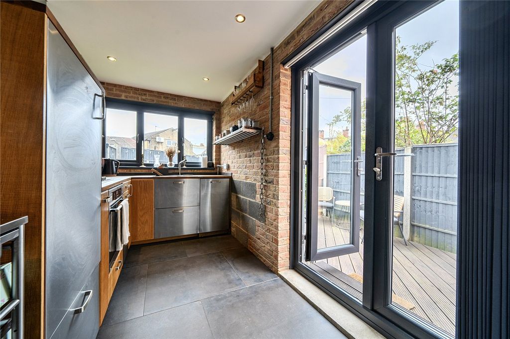 Property photo 3 of 20 Picture No. 09