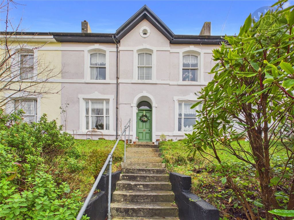 Property photo 1 of 21 Front Aspect