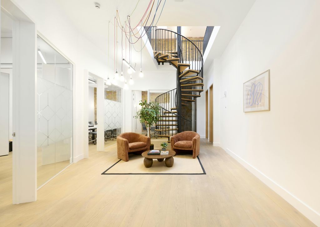 Property photo 1 of 30 Reception Of G &amp; 1st Floor Unit