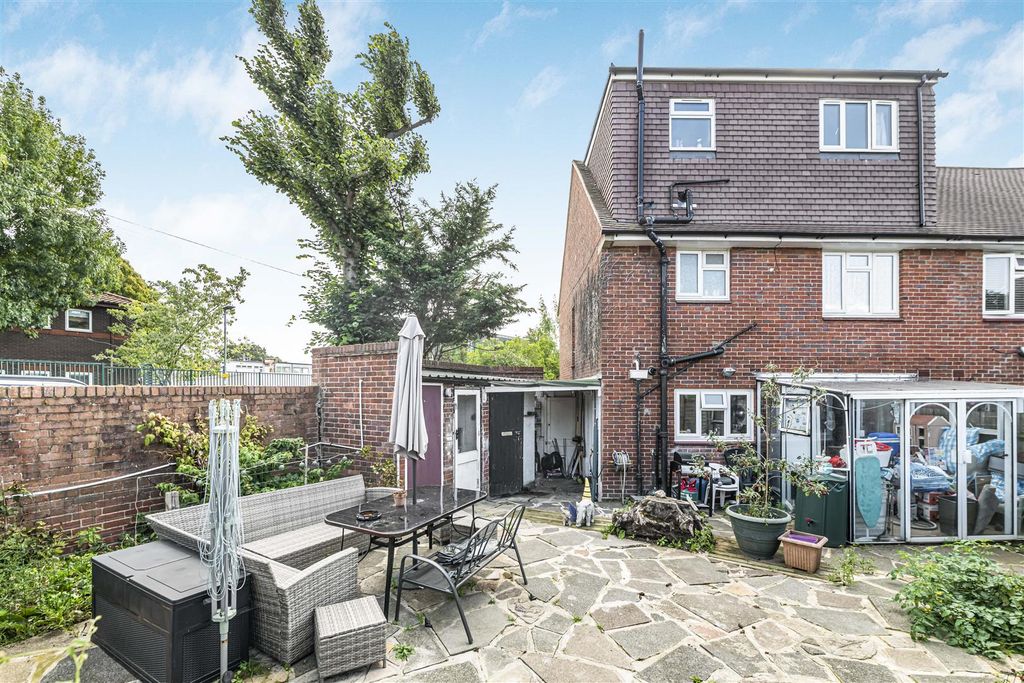 Property photo 1 of 11 15_63161.Jpg