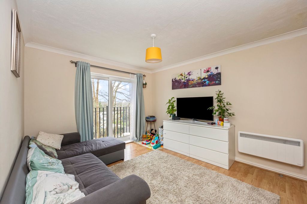 Property photo 3 of 16