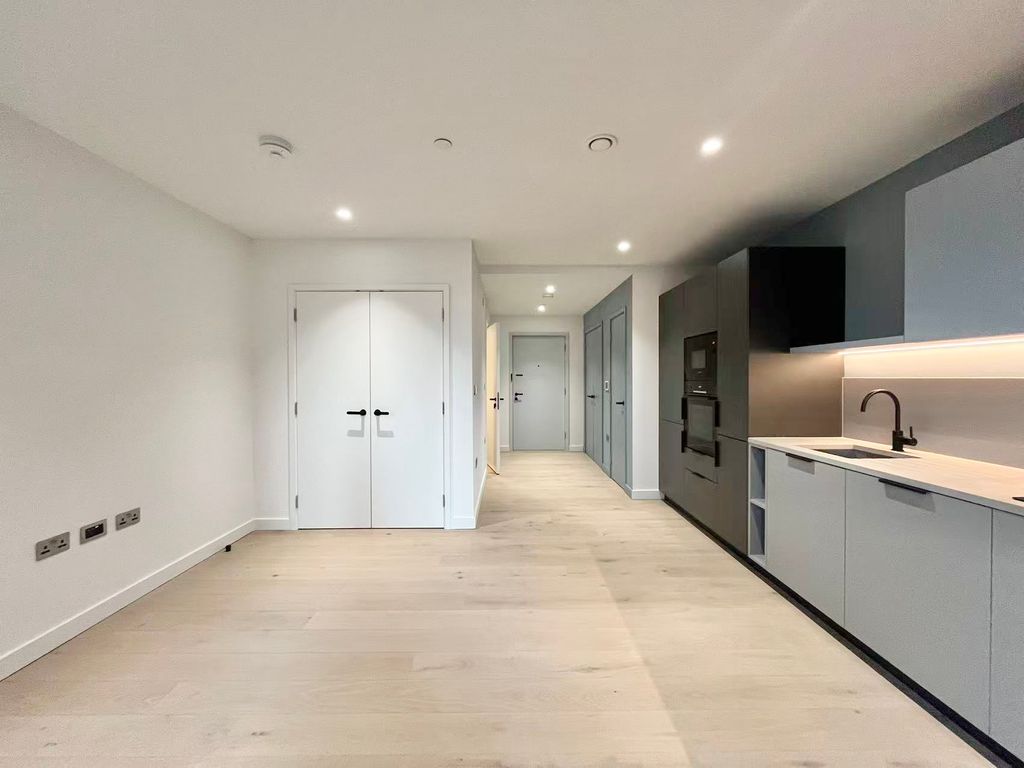 Property photo 3 of 22