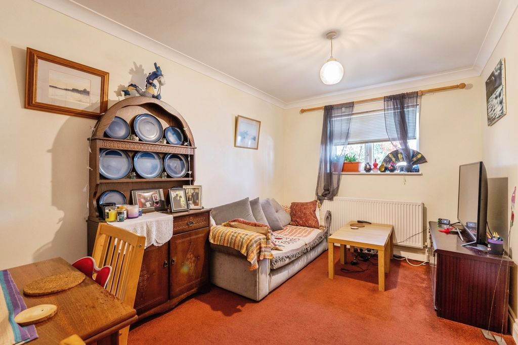 Property photo 2 of 9 Pbox-Img.Jpg