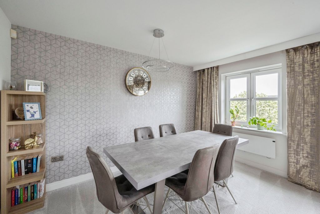 Property photo 3 of 15 Dining Room