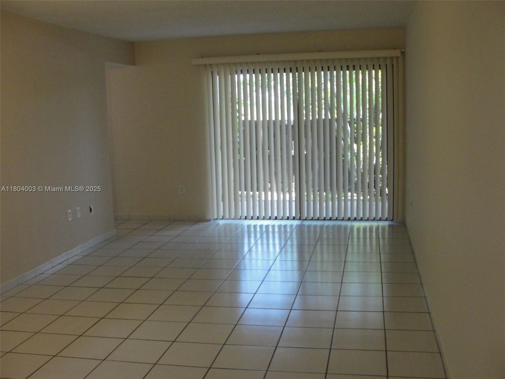 Property photo 2 of 10 <Alttext/>