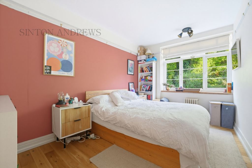 Property photo 2 of 13 Photo 12