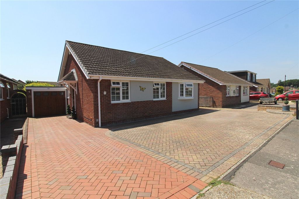 Property photo 1 of 20 Picture No. 01