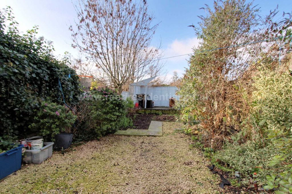 Property photo 2 of 3