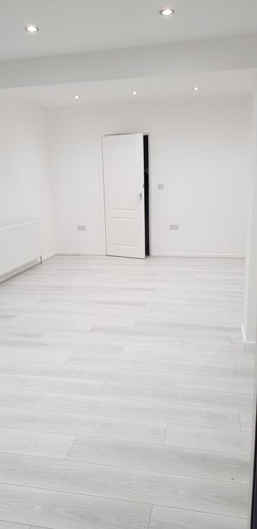 Property photo 3 of 12 Photo 2