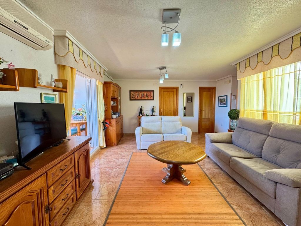 Property photo 3 of 38