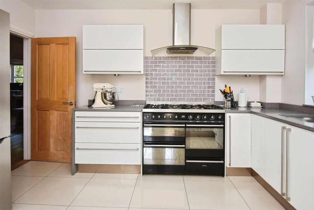 Property photo 3 of 19 User_Edited_Photo-A836c727_User-Edited-37089Fd5-59
