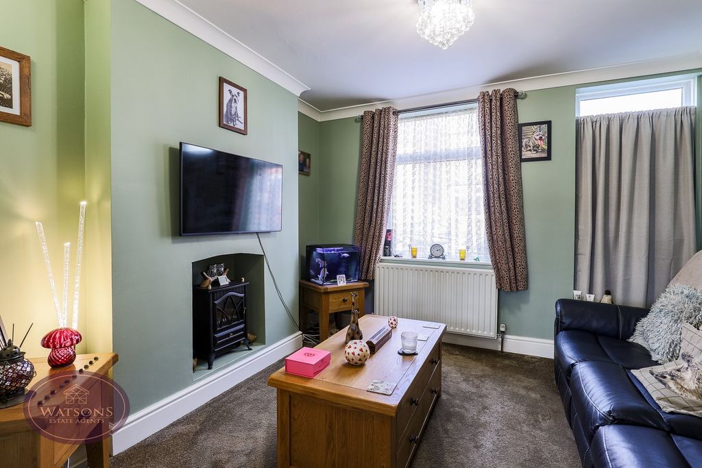 Property photo 2 of 20