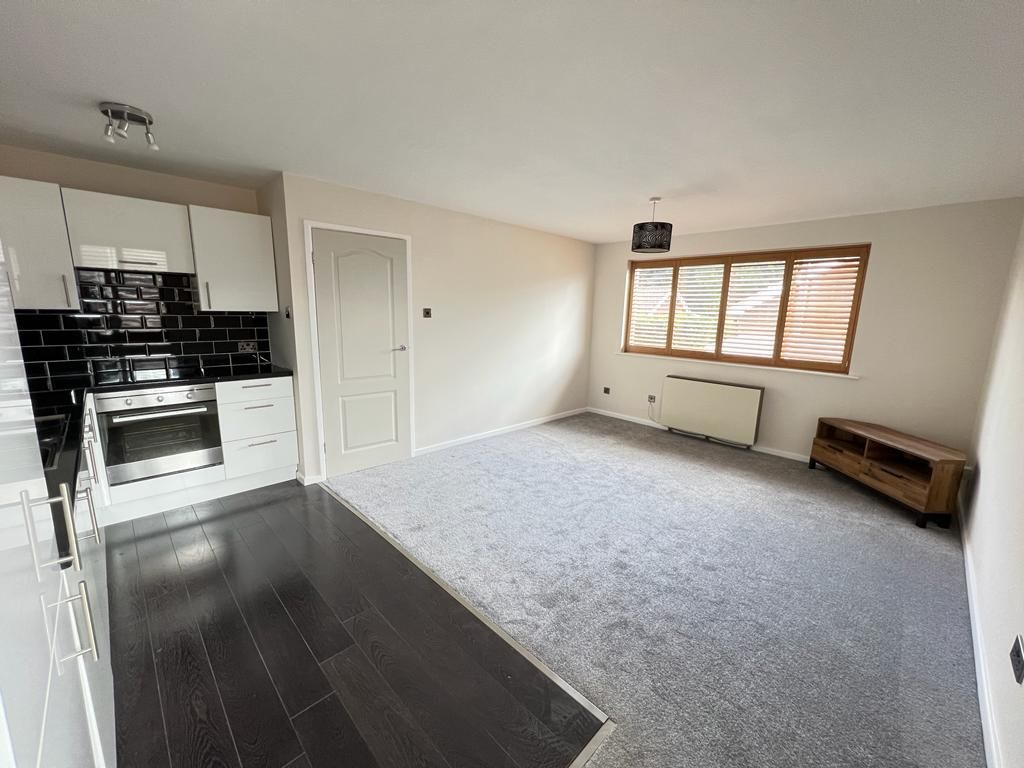 Property photo 2 of 10 Lounge.Jpeg