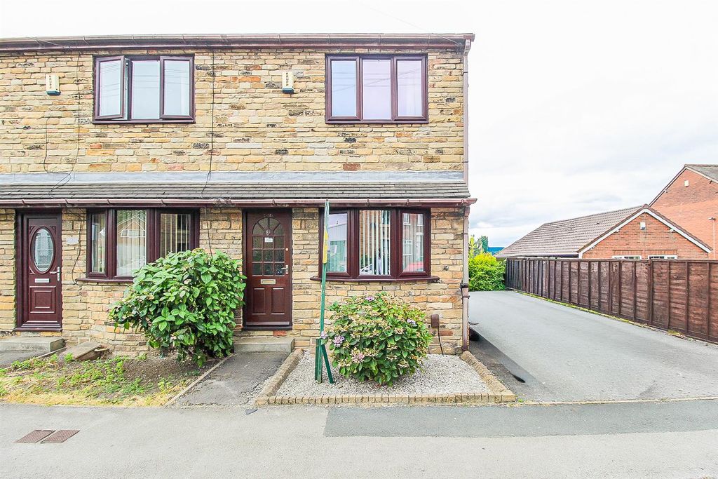 Property photo 1 of 8