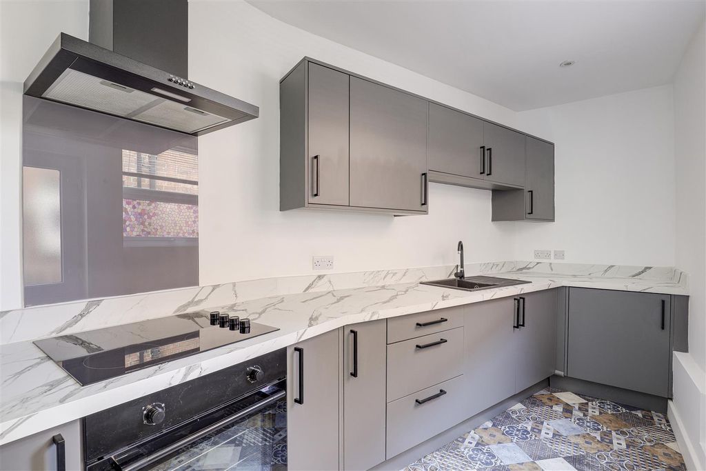 Property photo 2 of 17 3640.Jpg