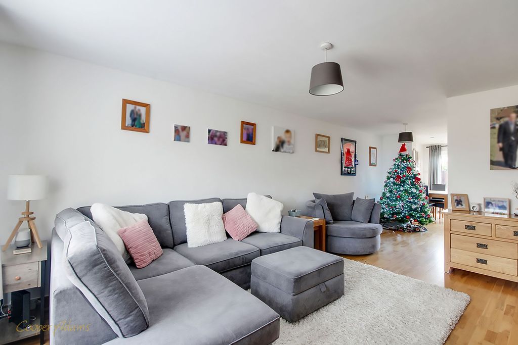 Property photo 2 of 13 Living Room