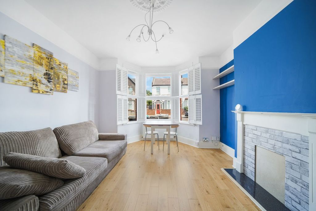 Property photo 2 of 12