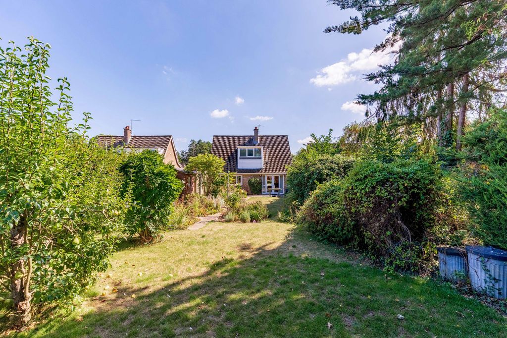 Property photo 2 of 18