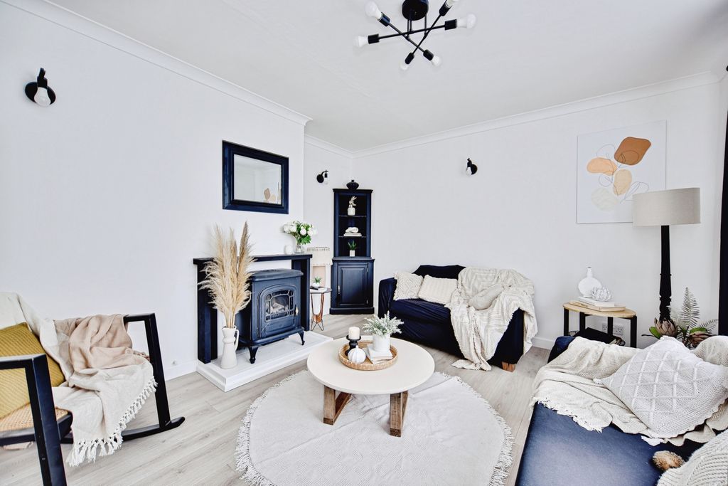 Property photo 2 of 20 Fbb_0058Edit