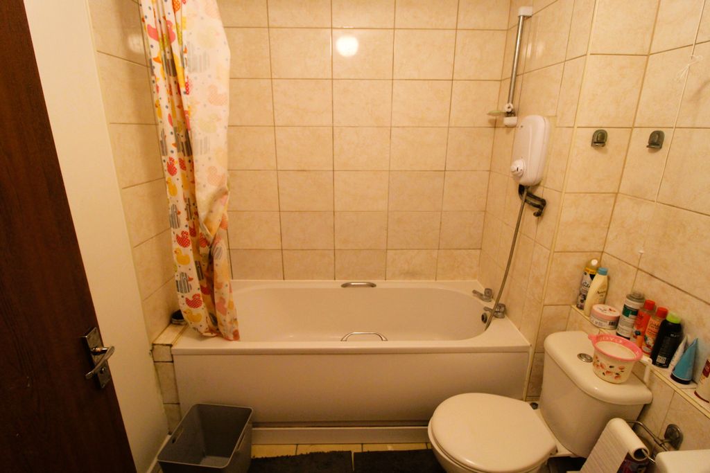 Property photo 1 of 4