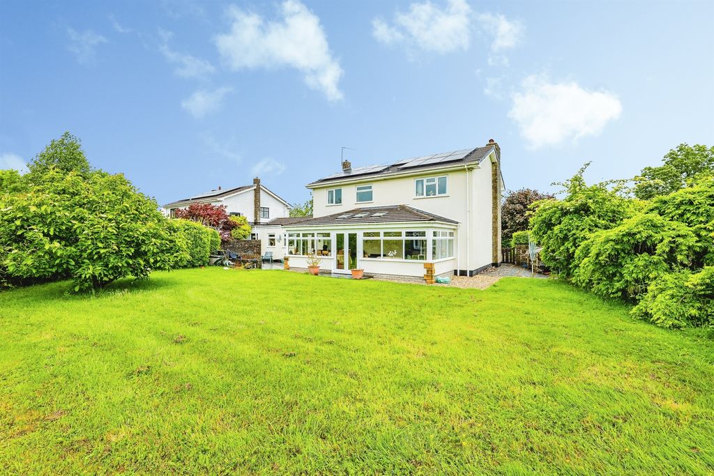 Property photo 1 of 27