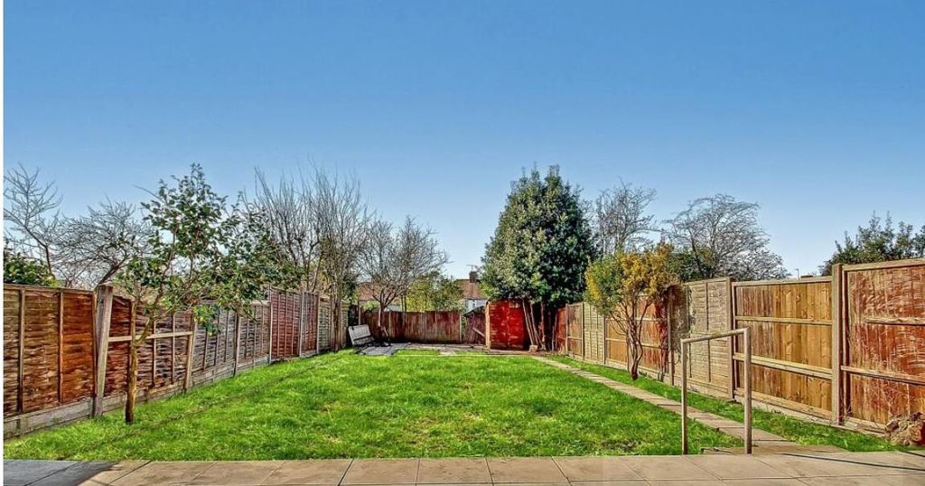 Property photo 3 of 13