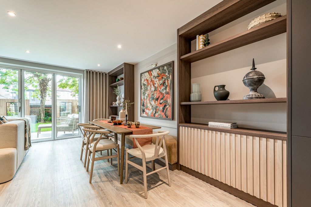 Property photo 2 of 22