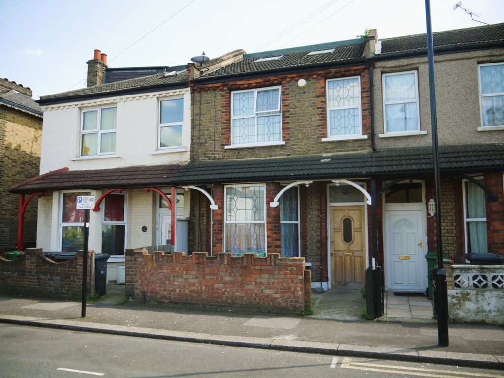 Property photo 1 of 5 2224411