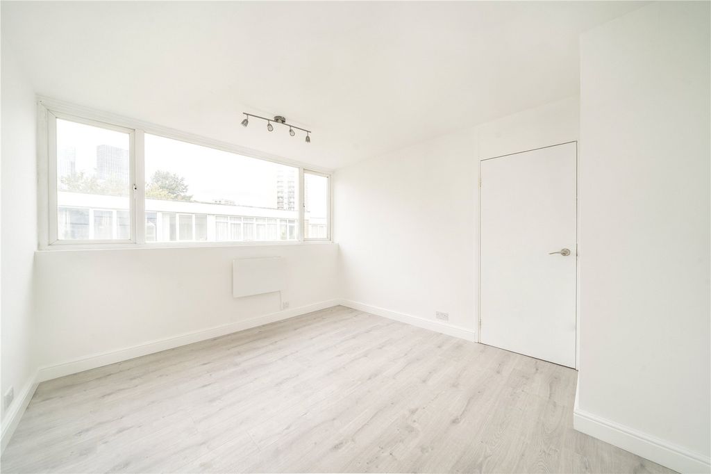 Property photo 2 of 10 Picture No. 06