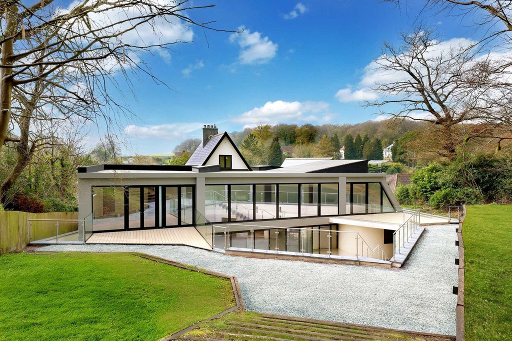 Property photo 1 of 17 Picture No. 16