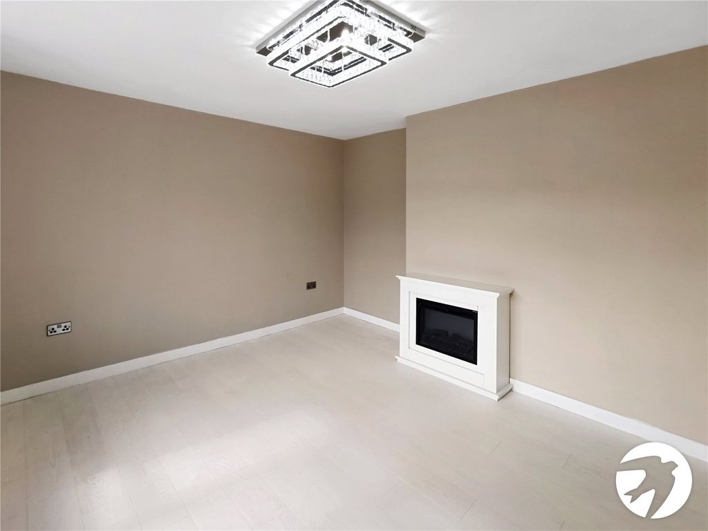 Property photo 3 of 13 Picture No. 08