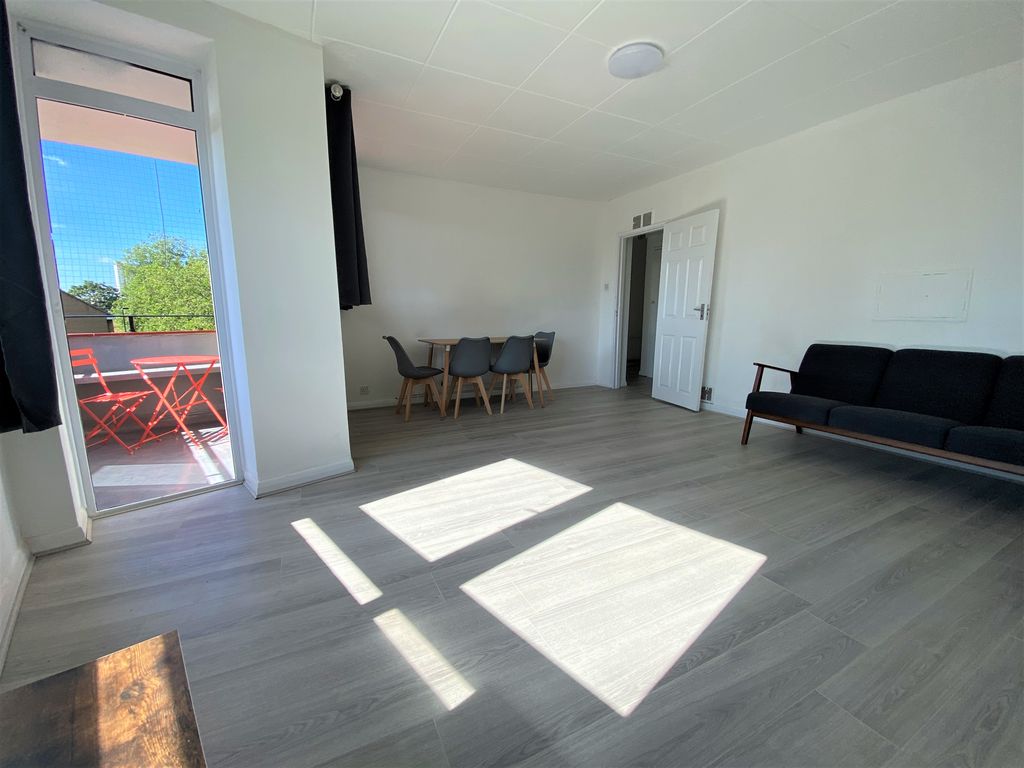 Property photo 3 of 15 Property