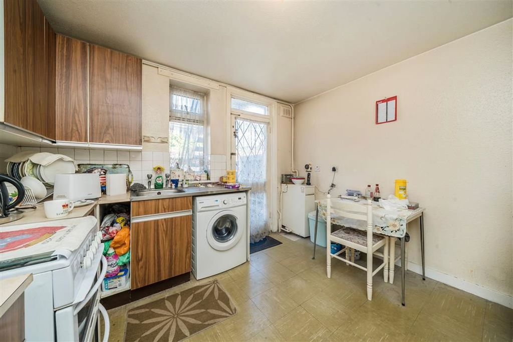 Property photo 2 of 4