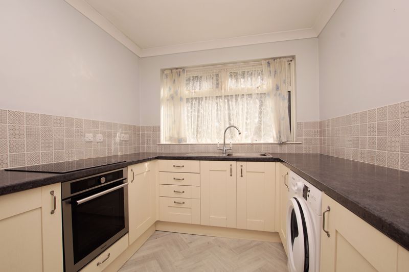 Property photo 2 of 15 Kitchen