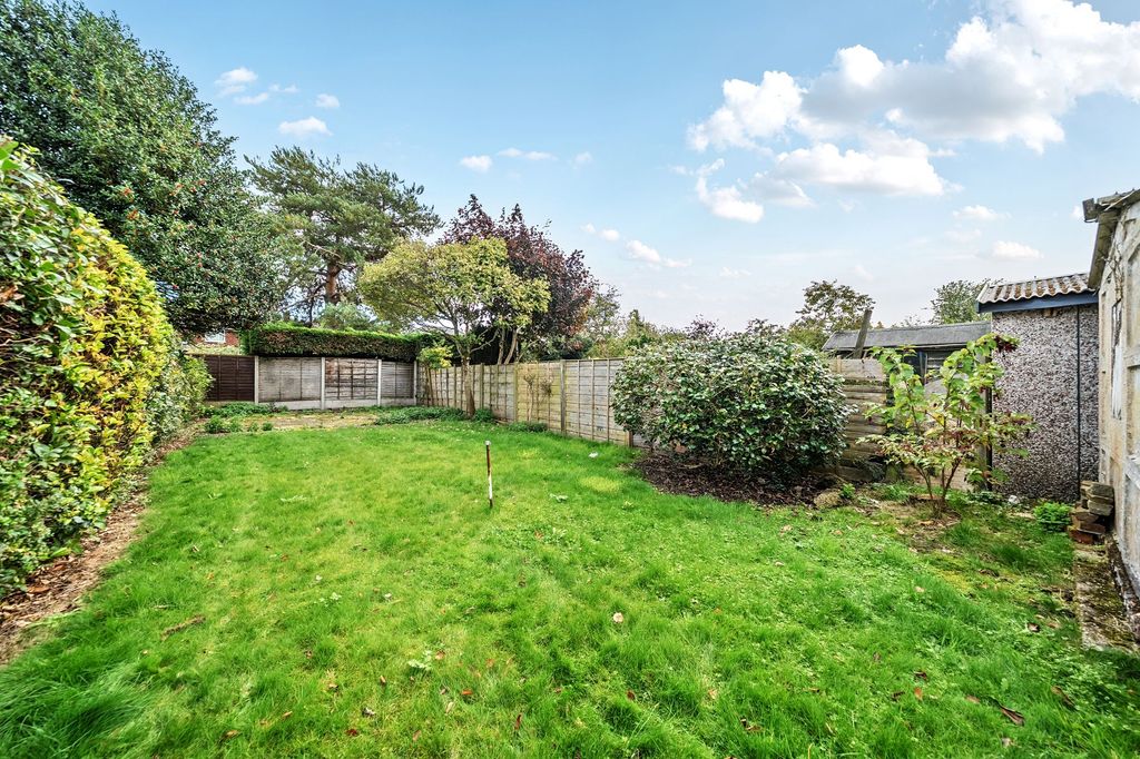 Property photo 3 of 17