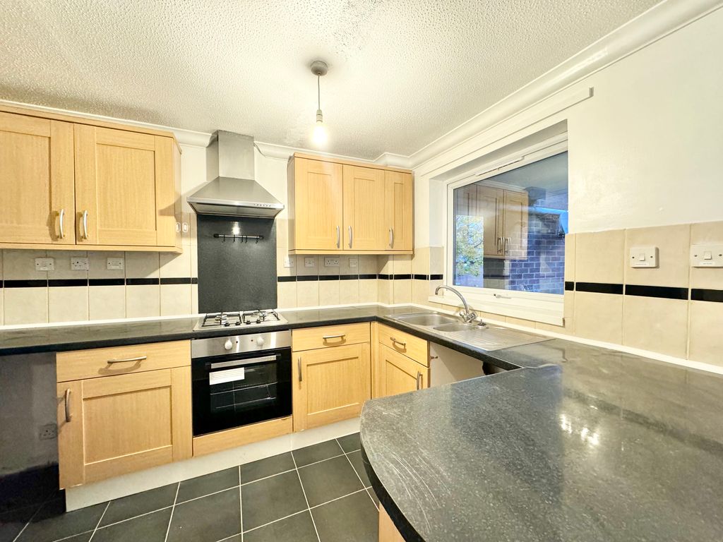 Property photo 2 of 13 Kitchen