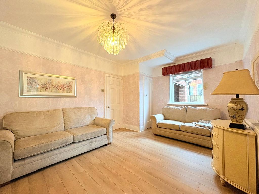 Property photo 3 of 9 Picture No. 07