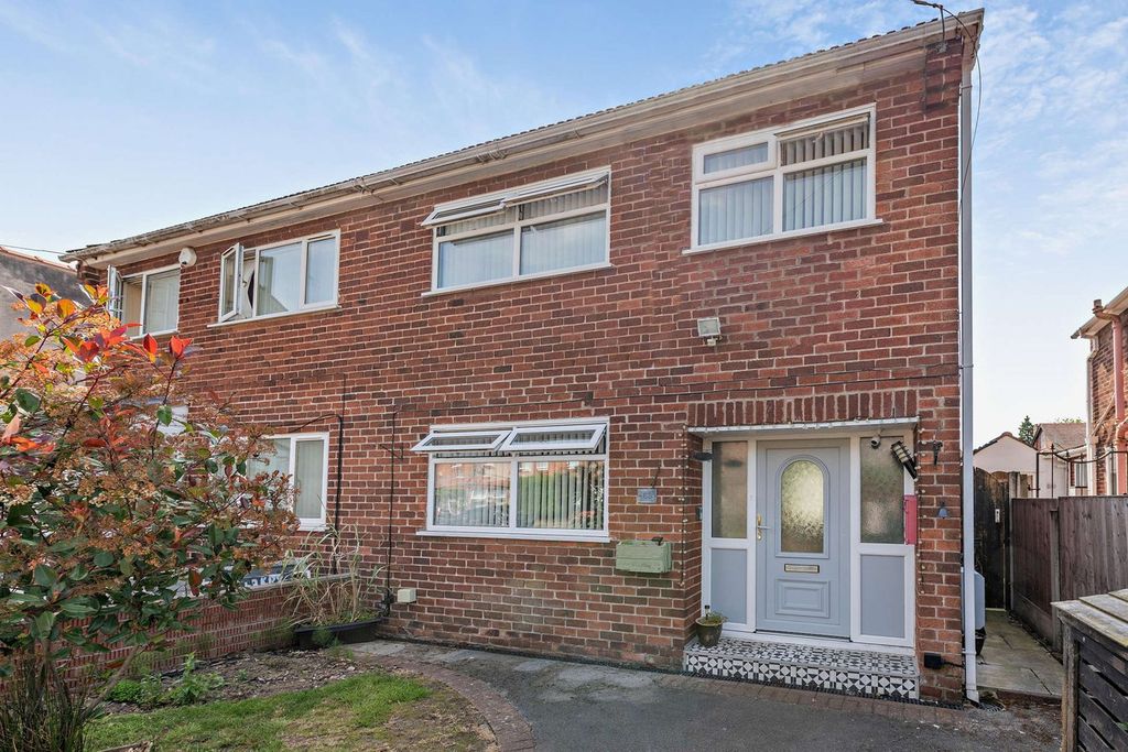 Property photo 1 of 26