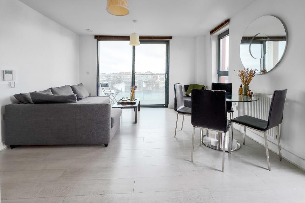 Property photo 2 of 10 Photo 2