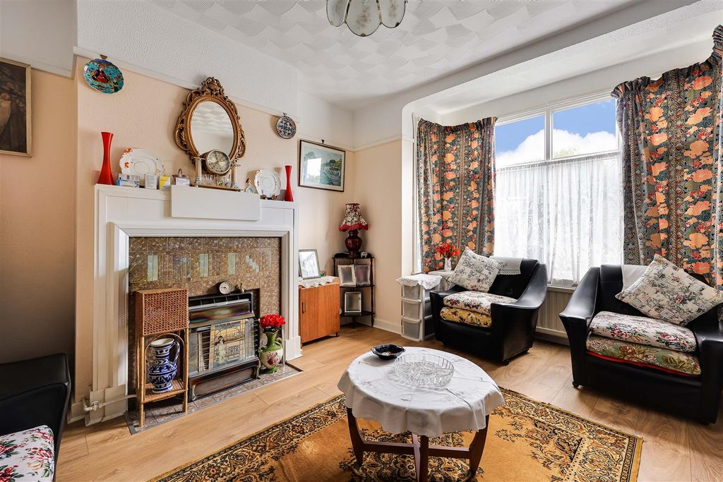Property photo 3 of 16 Img (3).Jpg