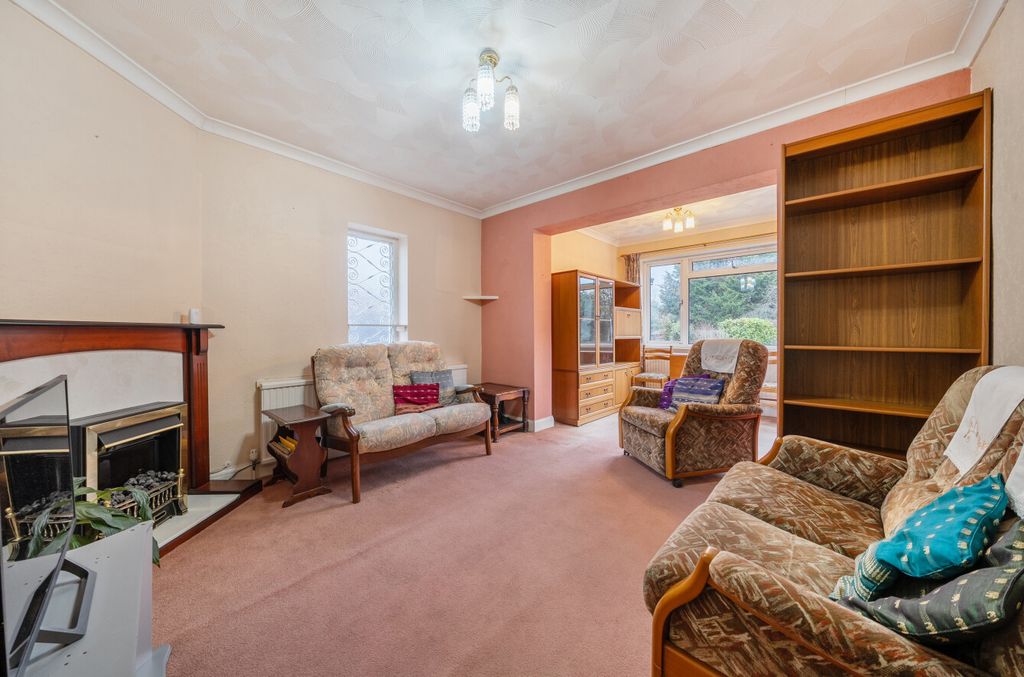 Property photo 2 of 19 1402877-8-6972367...